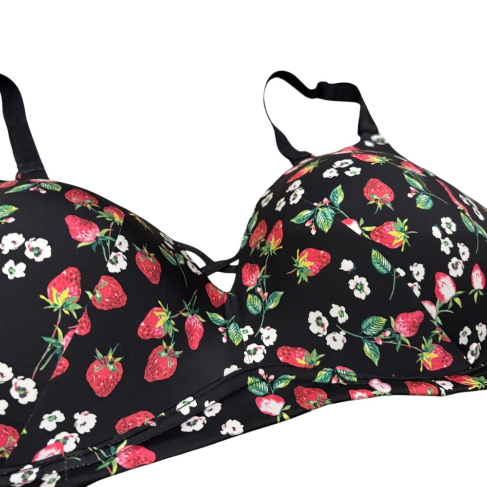 TORRID Women’s Perfect T-Shirt Bra Strawberry Bloom Rich Black Size 38DDD - Picture 4 of 10